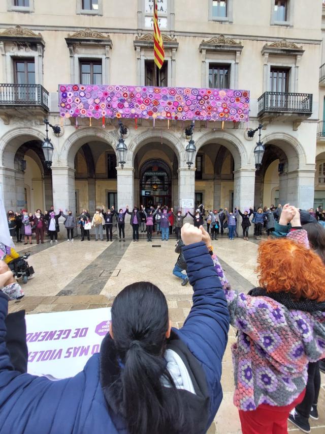 Dansa en cercle d'Alma Calí