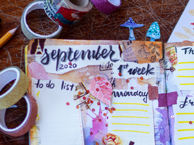 SCRAPBOOKING