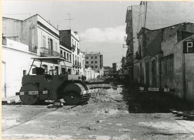  AFM Bellmunt 1971. Obres públiques, carrer de la Unió amb Avda Garraf. ARxiu Comarcal del Garraf.