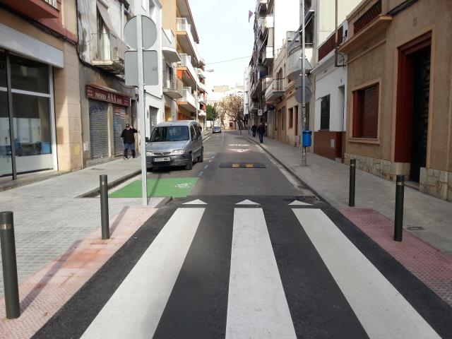 Voreres ampliades al carrer del Gas