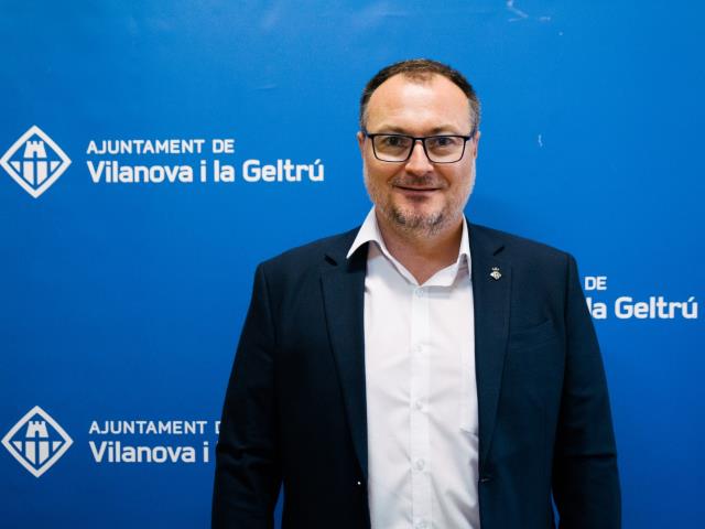 El govern de l'Ajuntament de Vilanova i la Geltrú està format per 13 regidores i regidors (11 del Grup Municipal del PSC i 2 del Grup Municipal de VECP-C)