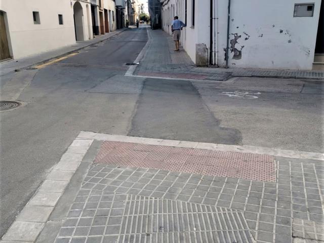 Voreres accessibles al carrer de Sitges