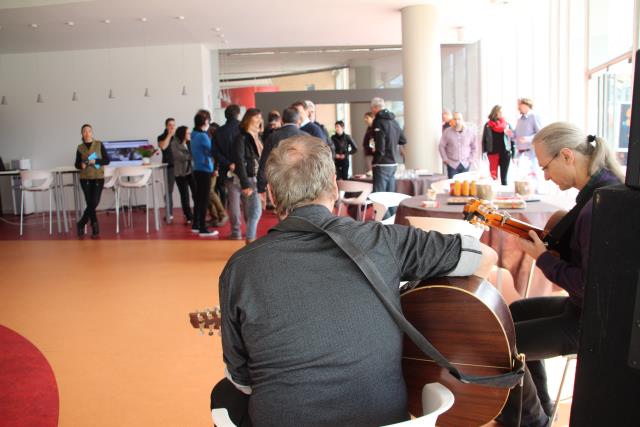 Neàpolis va presentar la nova plataforma de serveis a emprenedors i professionals amb un concert-vermut